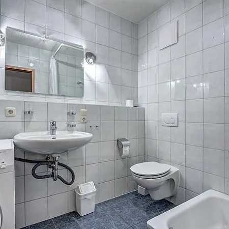 Henri Apartment Zempin